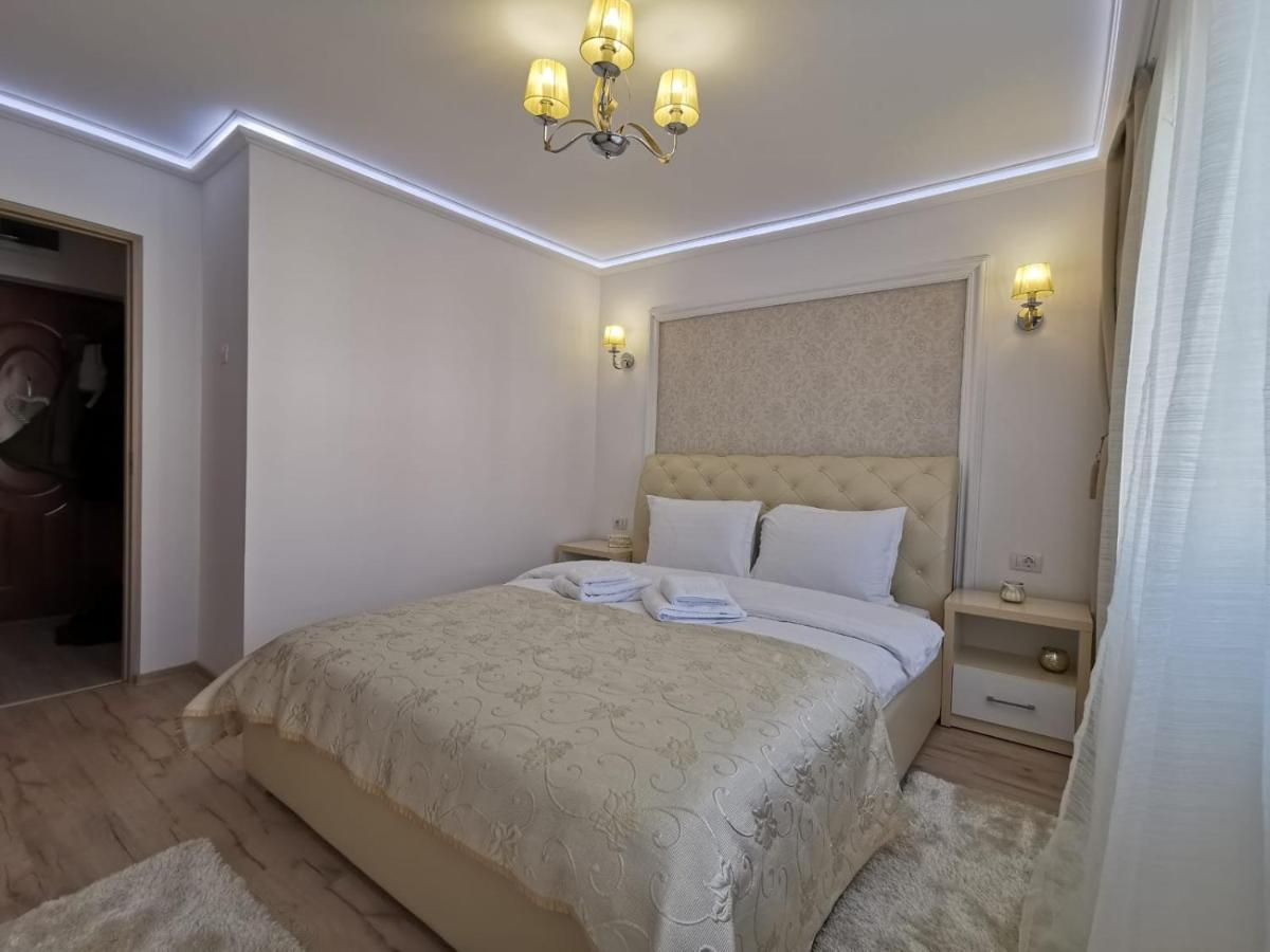Apartament Gold Luxury Apartment Tîrgu Ocna Екстериор снимка
