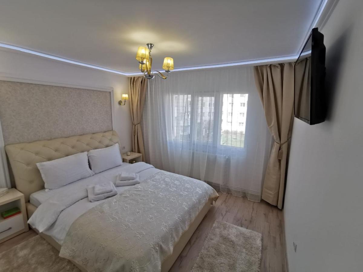 Apartament Gold Luxury Apartment Tîrgu Ocna Екстериор снимка
