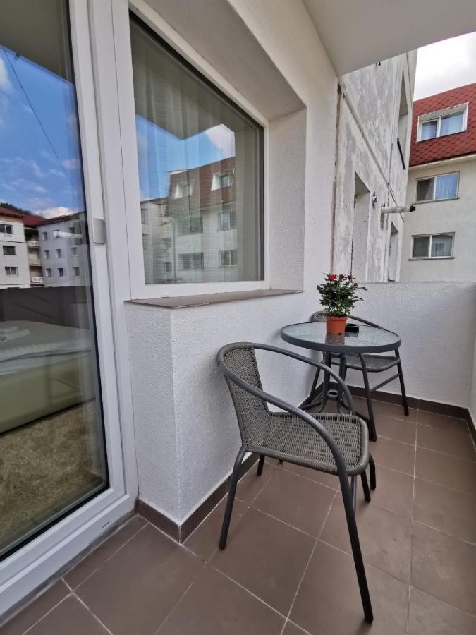 Apartament Gold Luxury Apartment Tîrgu Ocna Екстериор снимка